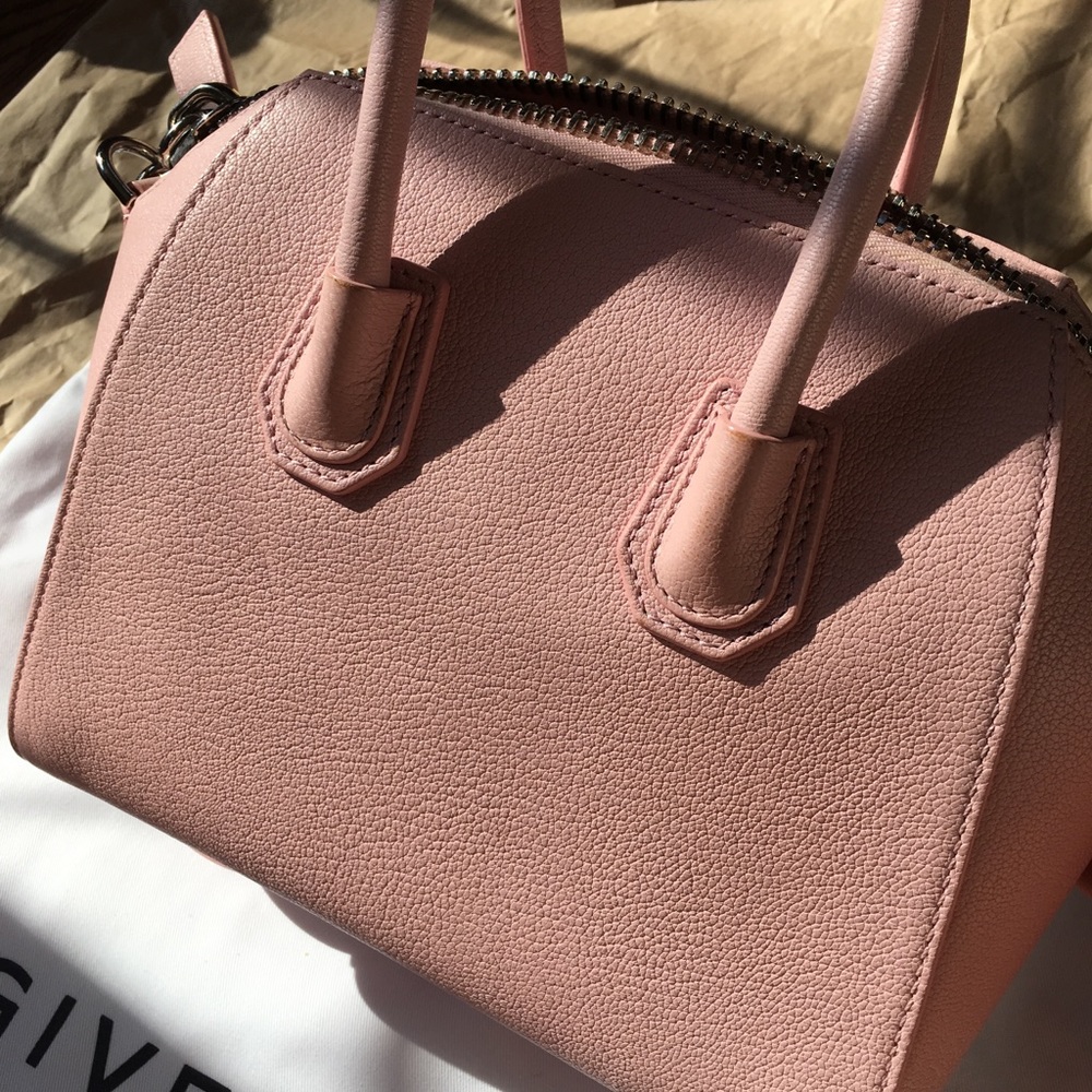 GIVENCHY Baby Pink Goat Skin Mini ANTIGONA Bag - Picture 5 of 8